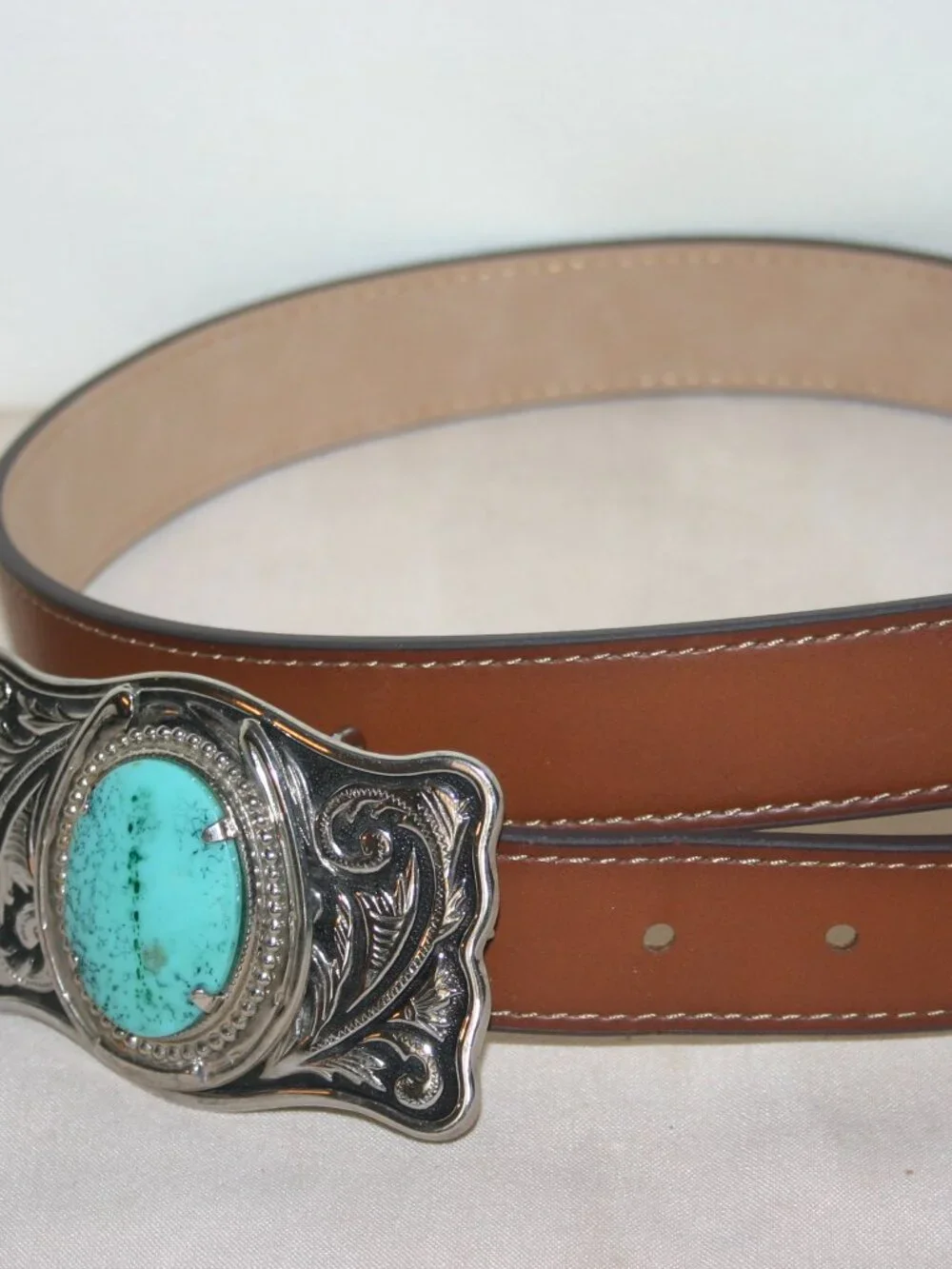 Silver Tone Men's Metal Belt Buckle with Turquoise Center B-330